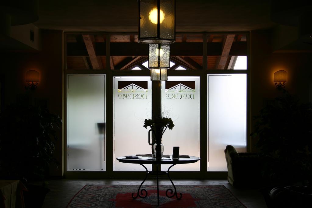 Hotel Don Carlo Broni Esterno foto